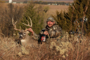 Larry Mccoy Kansas Whitetail - Lethal Products